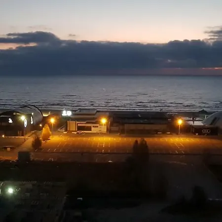 No Name - Summerland * Mamaia